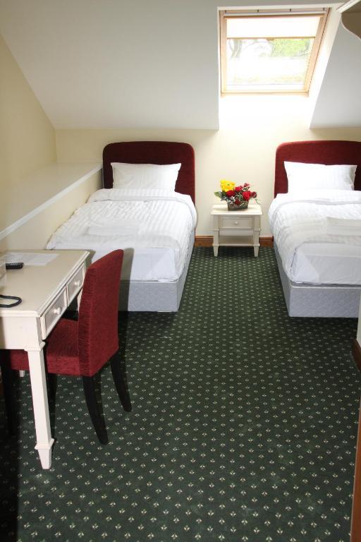 Hotel Bistrampolis Manor Kučiai Habitación foto