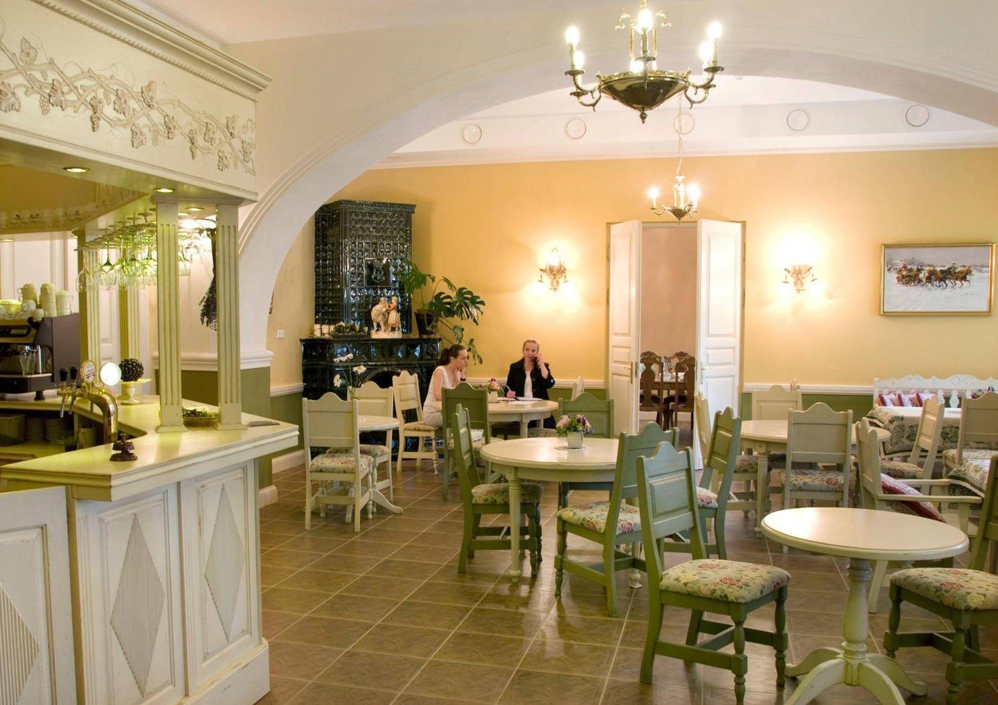Hotel Bistrampolis Manor Kučiai Exterior foto