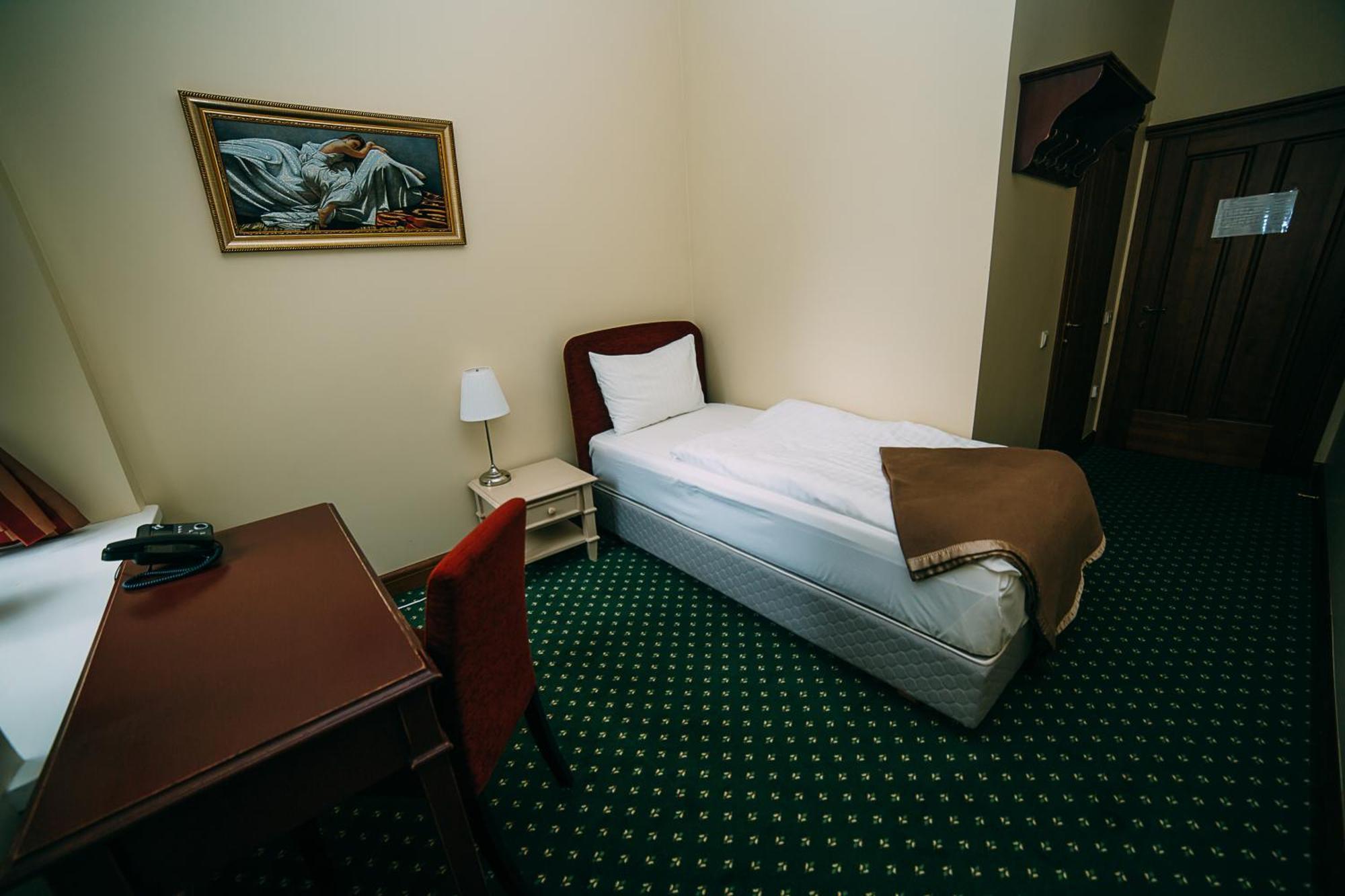 Hotel Bistrampolis Manor Kučiai Habitación foto