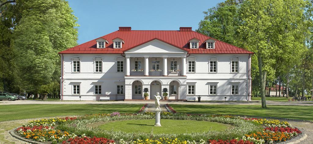 Hotel Bistrampolis Manor Kučiai Exterior foto