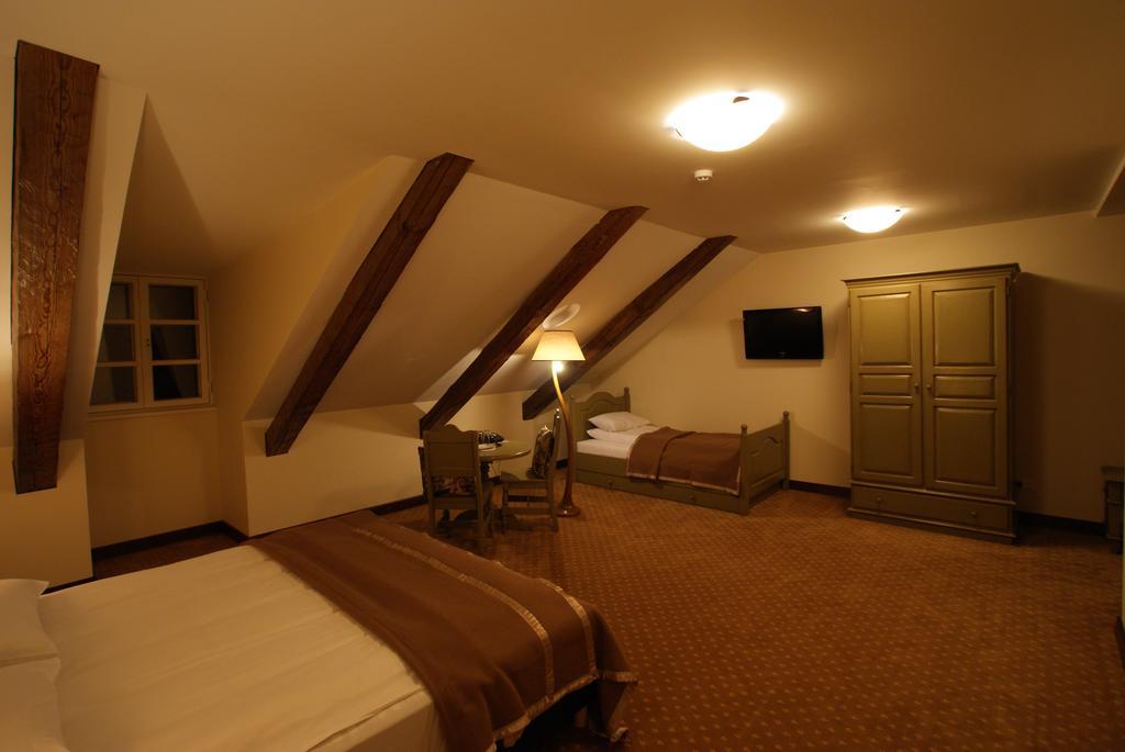 Hotel Bistrampolis Manor Kučiai Exterior foto
